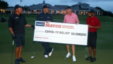 Битка срещу коронавируса: Тайгър Уудс и Пейтън Манинг дариха 20 млн. долара