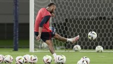 Контузията на Неймар отложи дебюта му за Ал-Хилал с месец