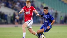 Реал Мадрид цака Барса за звезда на АЗ Алкмаар