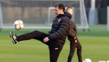 900 дни по-късно: Петър Хубчев е пред мач №20