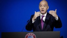 ФИФА обеща пълни стадиони по време на Световното в Катар през 2022