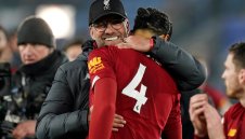 Леонардо се опитва да навие Клоп за ПСЖ, двамата са имали разговор