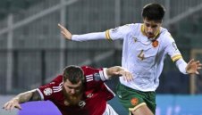 Илия Груев игра цял мач, но не помогна на Лийдс