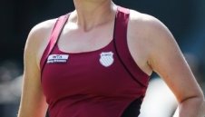 Звонарьова срещу Радванска на финала в Токио