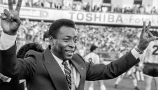 Пеле: Не забогатях от футбол, пенсията ми е 552 евро