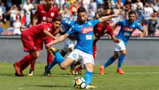 Мертенс няма умора