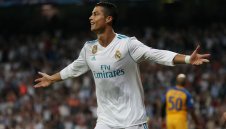 Кристиано не спира да изумява в Шампионска лига