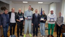 Спортното министерство награди топ таланти в леката ни атлетика