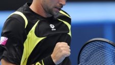 Сьодерлинг с драматична победа в Ротердам