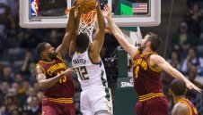 Милуоки срази шампиона Кливланд