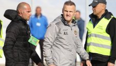 Чистка в Пловдив, Ботев изрита двама