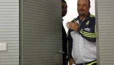 Играчите на Реал отсвириха Бенитес за Коледен обяд