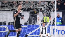 Славният Аякс обърна Юве насред Торино и е на 1/2-финал + ВИДЕО