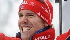 Свендсен с драматична победа в преследването