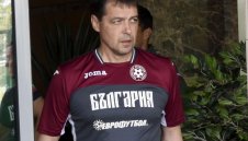 Хубчев за мача срещу Швеция: Статистиката не ни плаши