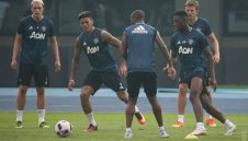 Юнайтед се обиди, повече няма да играе в Китай