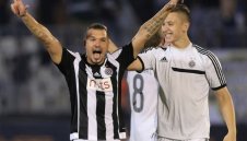 Супер Божинов отново вкарва, но Партизан пада