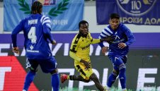 Левски се издъни срещу Ботев Пд, грозни сцени белязаха мача на „Герена“