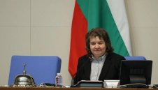 Председателят на Народното събрание поздрави златния Карлос Насар