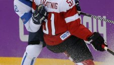 Финландия подчини Австрия след престрелка на леда