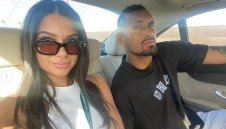 Скандален тенисист заведе новото си секси маце на Бахамите + СНИМКИ