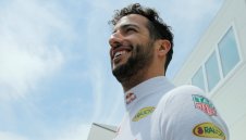 Рикардо: Не са ме търсили от Ферари