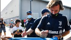 Пирло затвори вратата за Луис Суарес