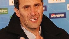 Херо гони трима от Амкар