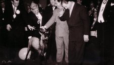 Велик козел: Кьолн включи Хенес I в Залата на славата