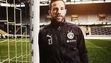 Кастро се отдалечава от Дортмунд