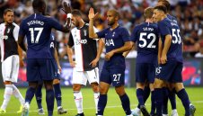 Тотнъм тресна Юве в Сингапур с фамозен гол от центъра на Кейн + ВИДЕО