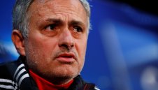 Жозе: Как така най-слабият мениджър в историята на Висшата лига ще ме критикува?