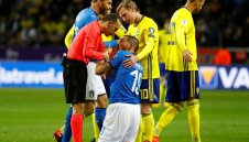 Бонучи: Счупиха ми носа, Швеция трябваше да получи поне един червен картон