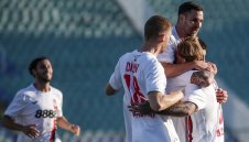 Локо Сф продължи възхода си, мъката за Септември Сф няма край