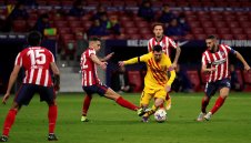 Нов провал за Меси: Атлетико задълбочи кризата в Барселона