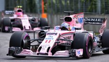 Война във Форс Индия между Окон и Перес