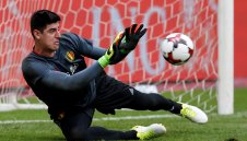 Куртоа отклони първата оферта на Челси