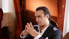 От Монако освободили Бербатов заради голямата му заплата 