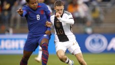 Байерн и Барса в битка за "аспирин"