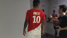 Мбапе в ПСЖ. Йоветич взима №10 в Монако