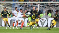 АПОЕЛ и Георги Костадинов с тежка загуба в Европа