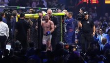 Гейджи детронира Топурия след лекарска намеса и стана безспорен шампион на UFC
