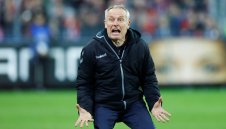 Треньорът на Фрайбург: Човек не може да види топката, когато е в играчите на Байерн