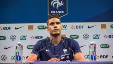 Реал Мадрид се бори със зъби и нокти за Варан