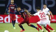 Дани Алвеш се завръща за Барса