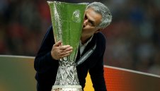 Селекция за €466 млн. и триумф в Лига Европа: Издъни ли се Моуриньо в Юнайтед?