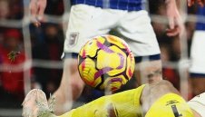 "Лисици" и "чукове" дебнат за Ман Сити и Ливърпул