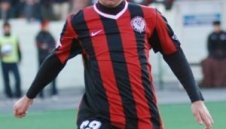 Кушев преподписа с Амкар