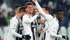 Юве дава нов договор на Ругани