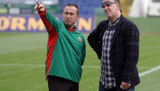 Наско Сираков води Мъри Стоилов в Левски